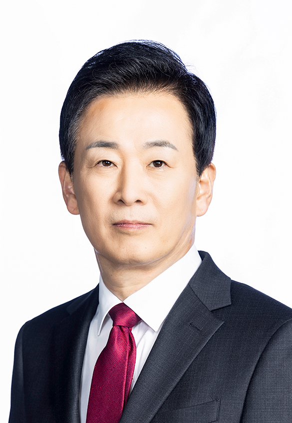 유영하